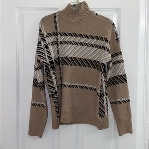 Turtle neck sweater